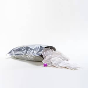 Packs en bolsa hermética de 100 bolsitas enzimáticas monodosis para contenedores higiénicos femeninos